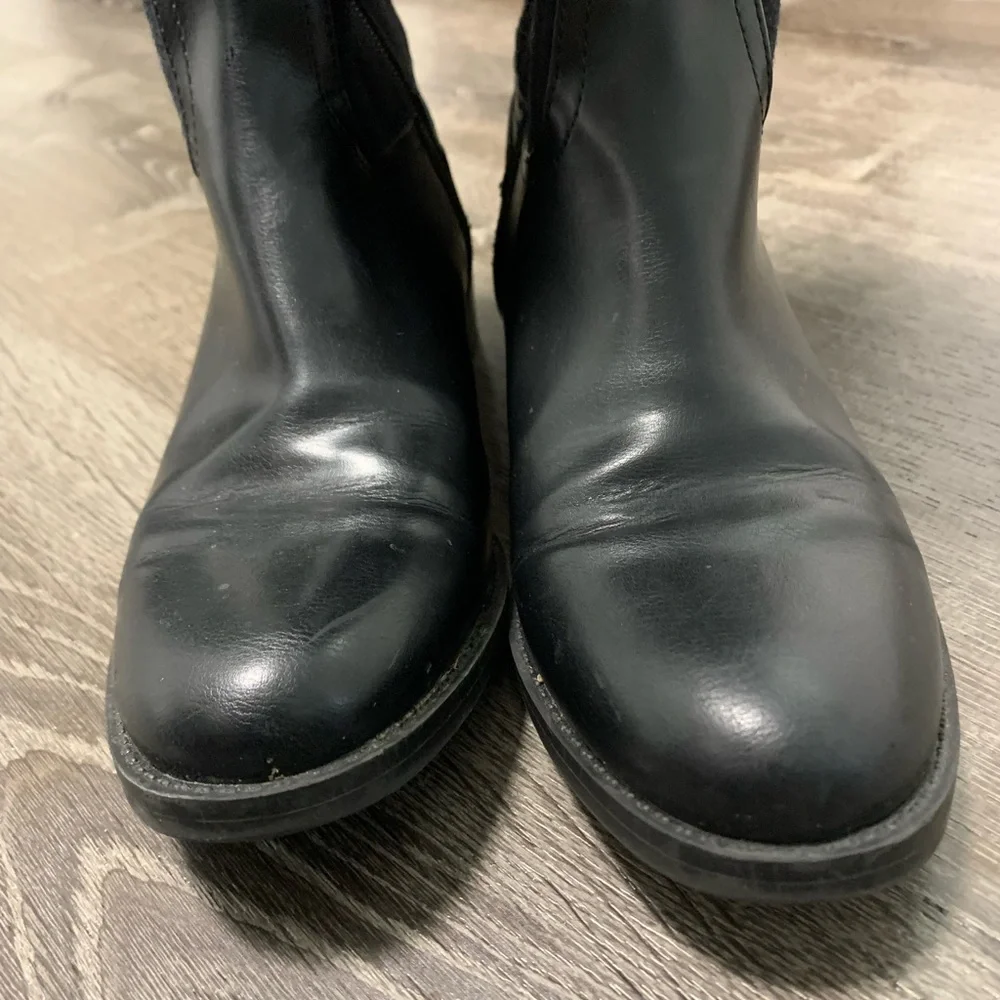 Tommy Hilfiger Riding Style Boots Black Faux Leather and Wool.  Sz 7.   EUC!